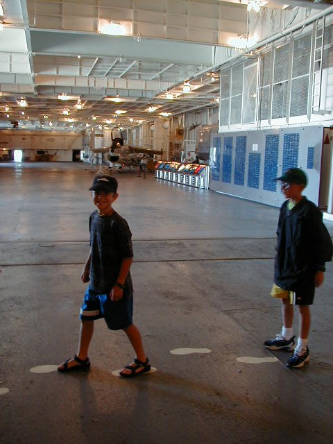 {sam&trey in hornet}